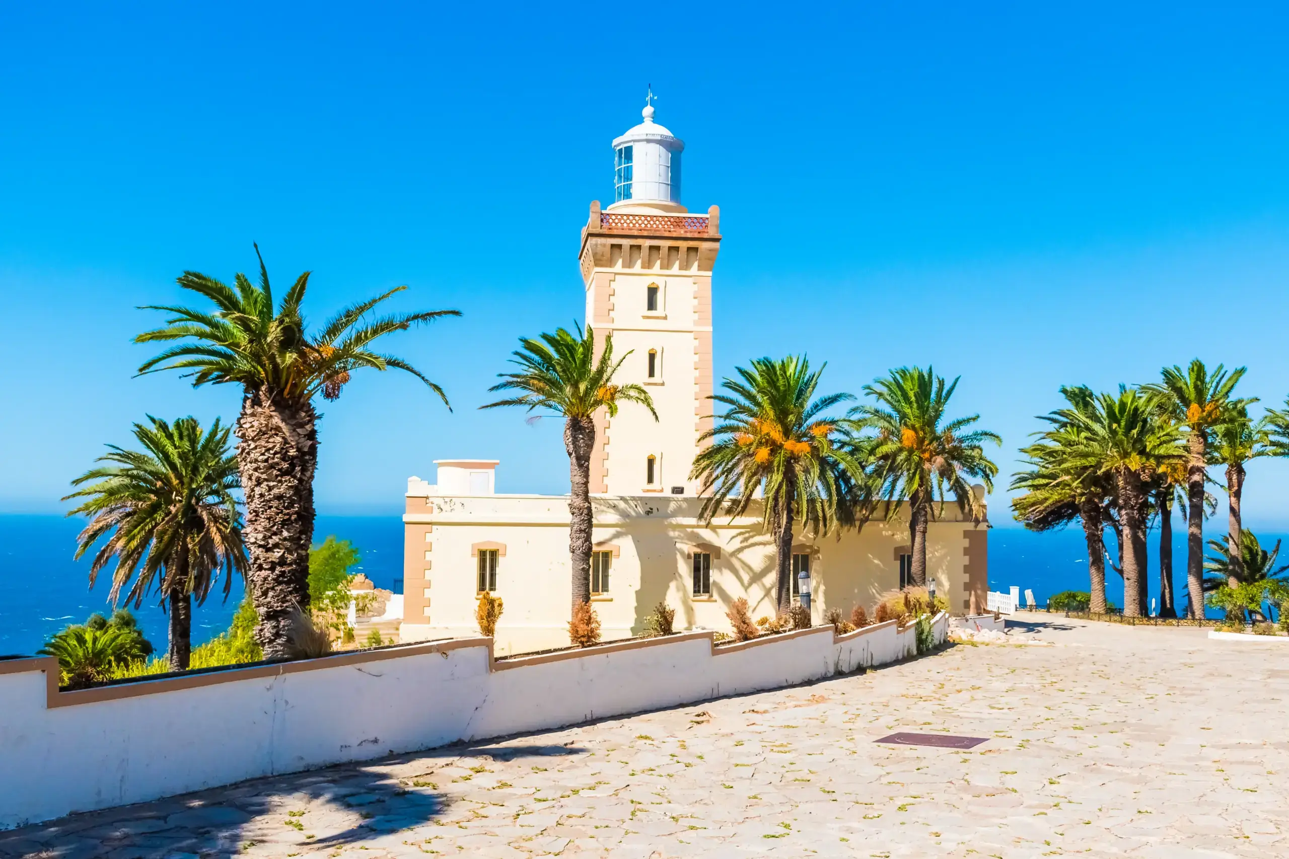 Cap Spartel Tanger: Guide Complet pour un Séjour Inoubliable